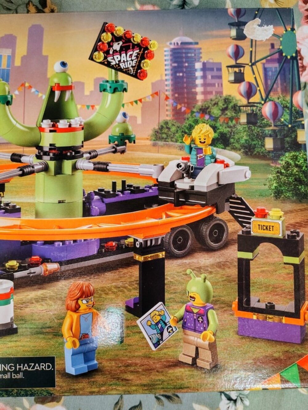 Lego Space Ride Amusement Truck 60313 Town Minifigure Building Set, Retired Set - Picture 10 of 15